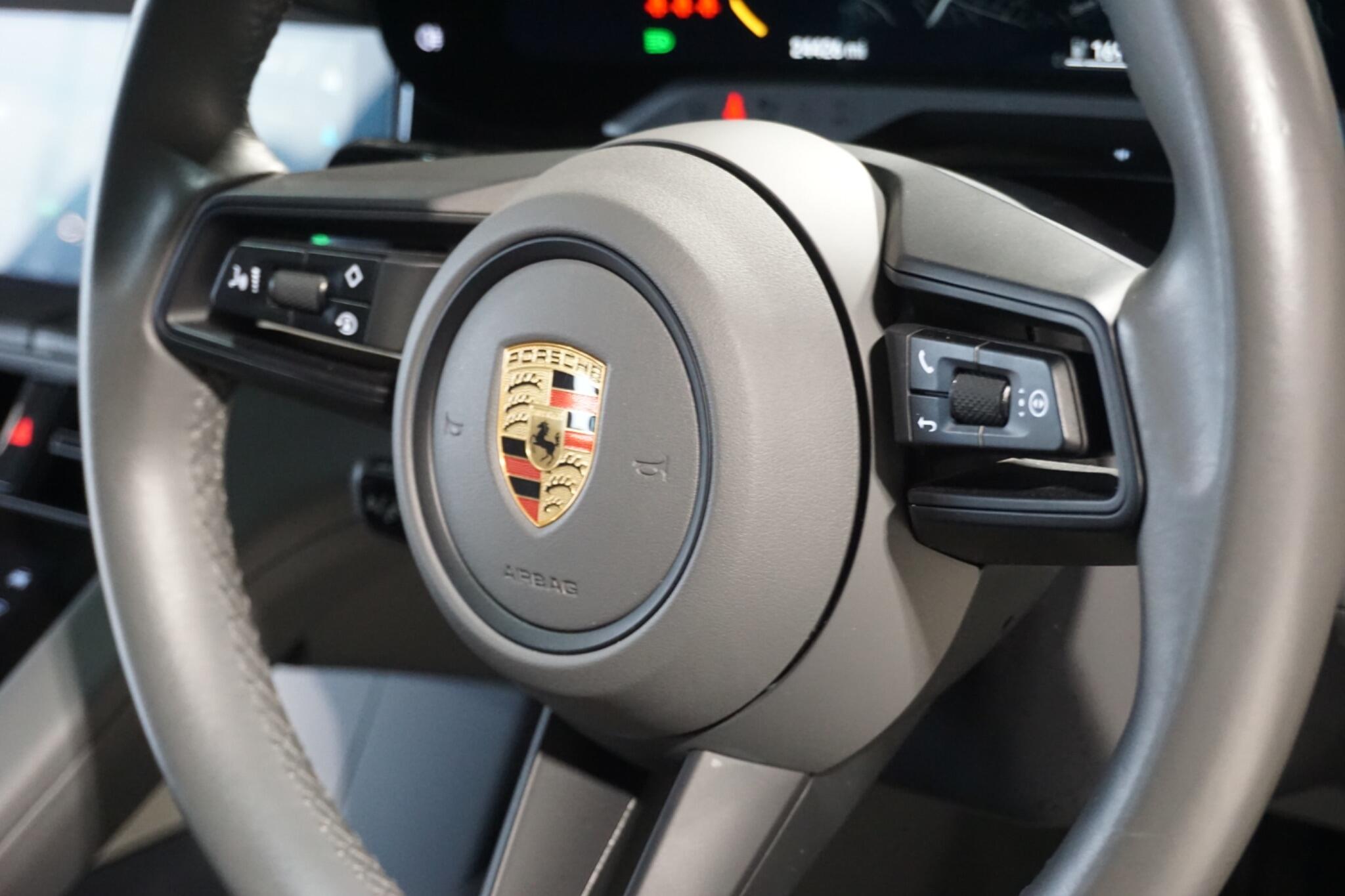 Porsche Taycan Performance 79.2kWh 4S Saloon 4dr Electric Auto 4WD (530 ps)